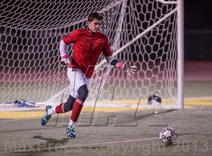 Thumbnail 2 in Hand vs.  Joel Barlow (CIAC Class L Semifinal) photogallery.