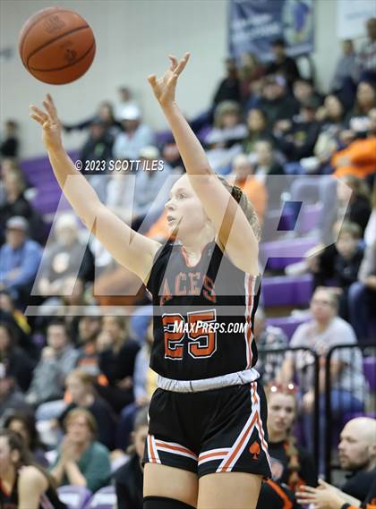 Thumbnail 3 in Amanda-Clearcreek vs Worthington Christian (OHSAA D3 District Semifinal) photogallery.