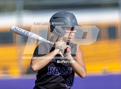 Thumbnail 1 in Bellevue East @ Millard South photogallery.