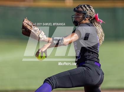 Thumbnail 3 in Bellevue East @ Millard South photogallery.