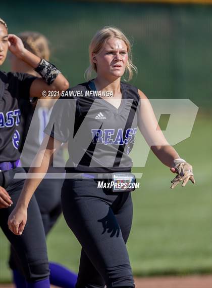 Thumbnail 1 in Bellevue East @ Millard South photogallery.