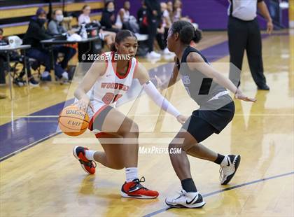 Thumbnail 3 in Woodward Academy vs Mount Paran Christian (J-4 MLK Holiday Classic) photogallery.
