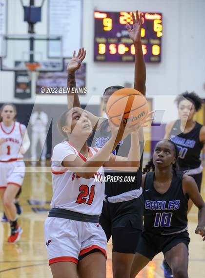 Thumbnail 2 in Woodward Academy vs Mount Paran Christian (J-4 MLK Holiday Classic) photogallery.