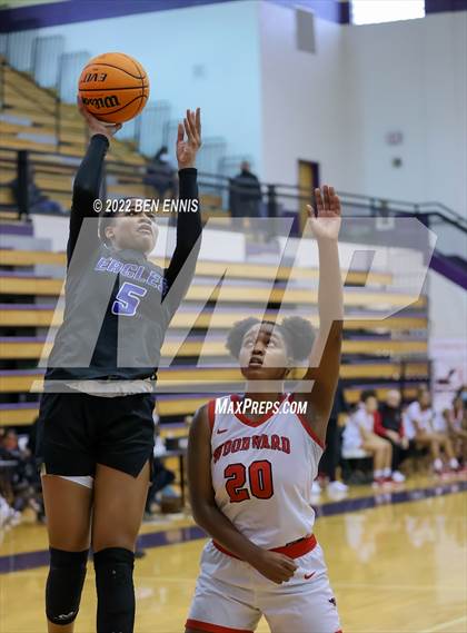 Thumbnail 2 in Woodward Academy vs Mount Paran Christian (J-4 MLK Holiday Classic) photogallery.