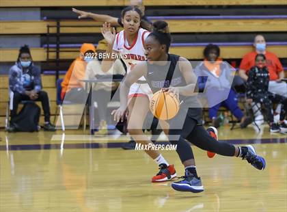Thumbnail 3 in Woodward Academy vs Mount Paran Christian (J-4 MLK Holiday Classic) photogallery.