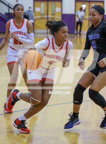 Thumbnail 3 in Woodward Academy vs Mount Paran Christian (J-4 MLK Holiday Classic) photogallery.