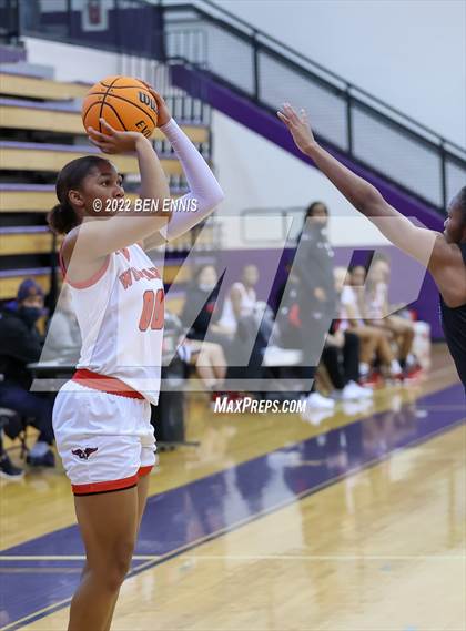 Thumbnail 1 in Woodward Academy vs Mount Paran Christian (J-4 MLK Holiday Classic) photogallery.