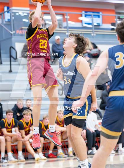 Thumbnail 1 in Mountain View vs. Copper Hills photogallery.