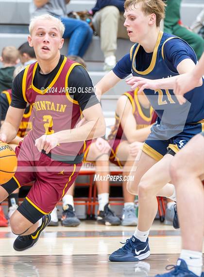 Thumbnail 1 in Mountain View vs. Copper Hills photogallery.