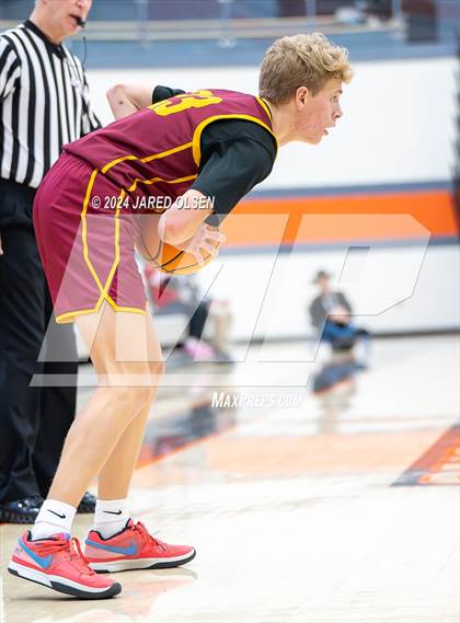 Thumbnail 1 in Mountain View vs. Copper Hills photogallery.