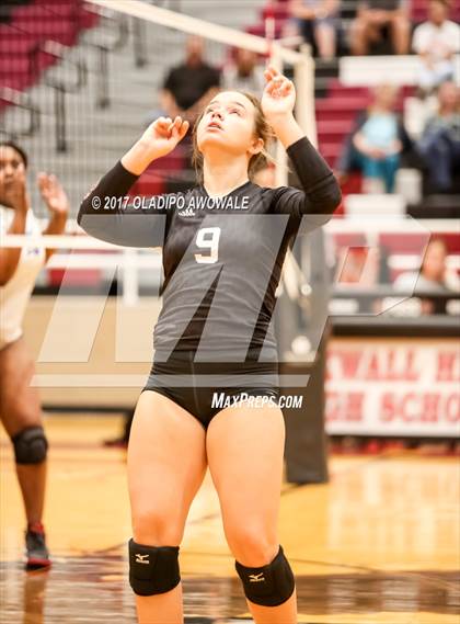 Thumbnail 1 in North Mesquite @ Rockwall Heath photogallery.