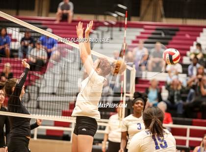 Thumbnail 1 in North Mesquite @ Rockwall Heath photogallery.