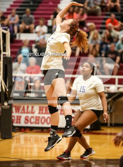 Thumbnail 2 in North Mesquite @ Rockwall Heath photogallery.