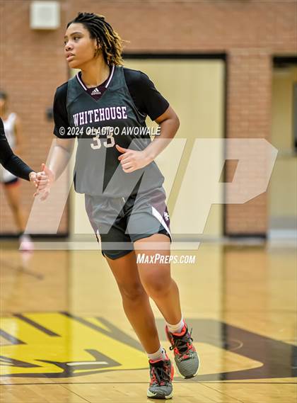 Thumbnail 1 in McKinney North vs. Whitehouse (UIL 5A Region II Area) photogallery.