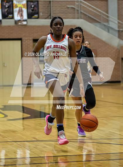 Thumbnail 2 in McKinney North vs. Whitehouse (UIL 5A Region II Area) photogallery.