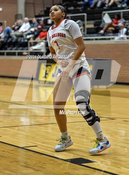 Thumbnail 3 in McKinney North vs. Whitehouse (UIL 5A Region II Area) photogallery.