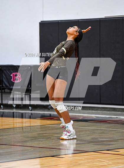 Thumbnail 1 in Bastrop vs Crockett (Austin) photogallery.