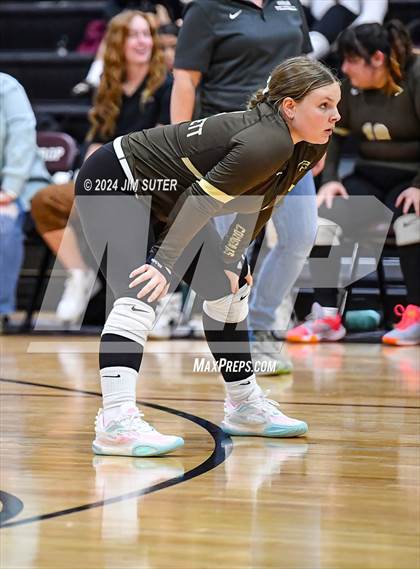Thumbnail 3 in Bastrop vs Crockett (Austin) photogallery.