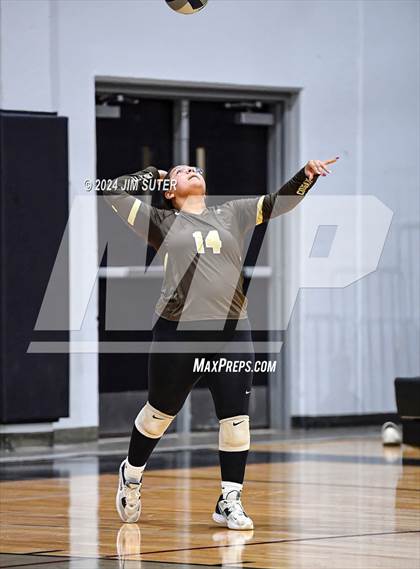 Thumbnail 3 in Bastrop vs Crockett (Austin) photogallery.