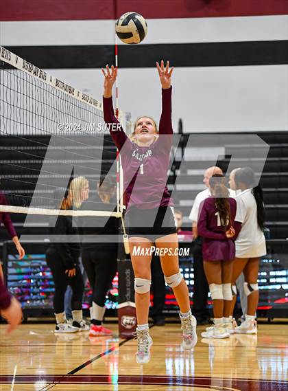 Thumbnail 1 in Bastrop vs Crockett (Austin) photogallery.