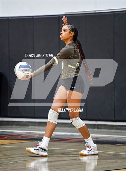 Thumbnail 3 in Bastrop vs Crockett (Austin) photogallery.