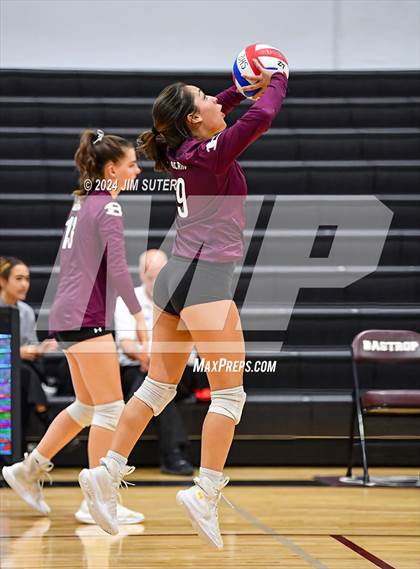 Thumbnail 1 in Bastrop vs Crockett (Austin) photogallery.