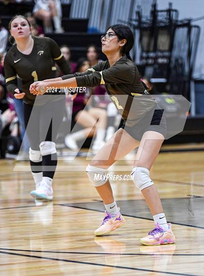 Thumbnail 2 in Bastrop vs Crockett (Austin) photogallery.