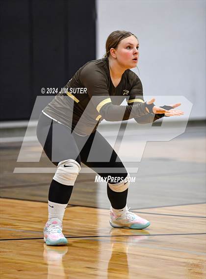 Thumbnail 2 in Bastrop vs Crockett (Austin) photogallery.