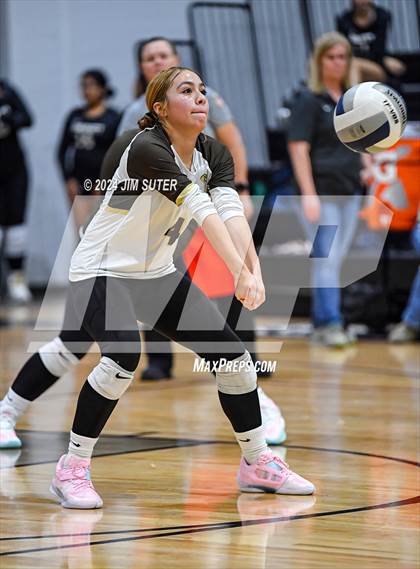 Thumbnail 2 in Bastrop vs Crockett (Austin) photogallery.