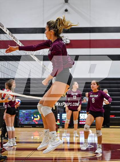 Thumbnail 1 in Bastrop vs Crockett (Austin) photogallery.