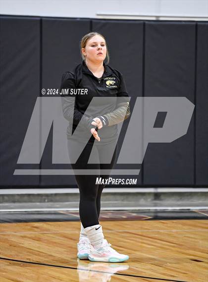 Thumbnail 3 in Bastrop vs Crockett (Austin) photogallery.