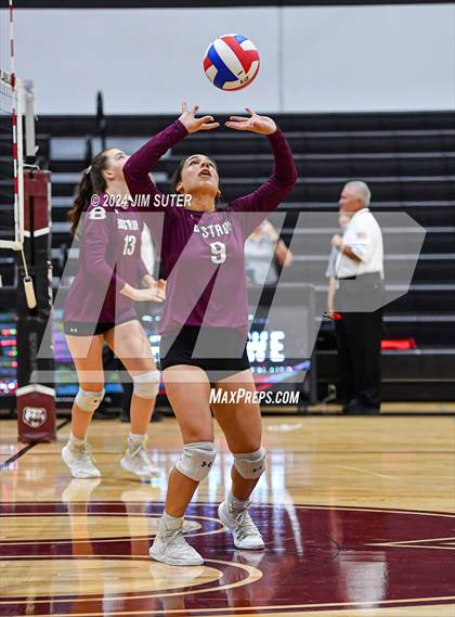 Thumbnail 1 in Bastrop vs Crockett (Austin) photogallery.