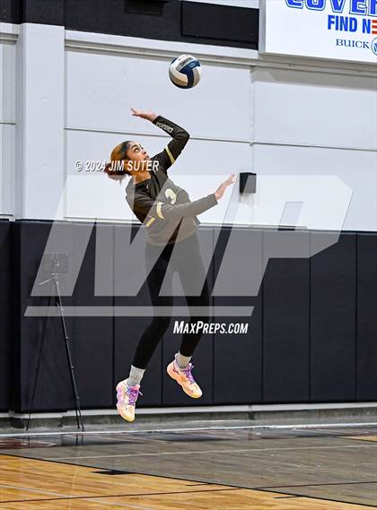 Thumbnail 2 in Bastrop vs Crockett (Austin) photogallery.