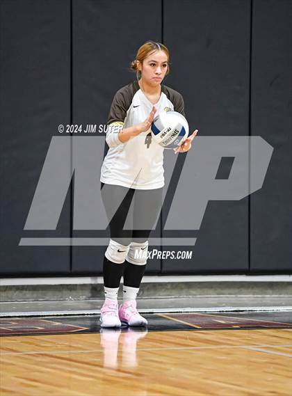 Thumbnail 2 in Bastrop vs Crockett (Austin) photogallery.