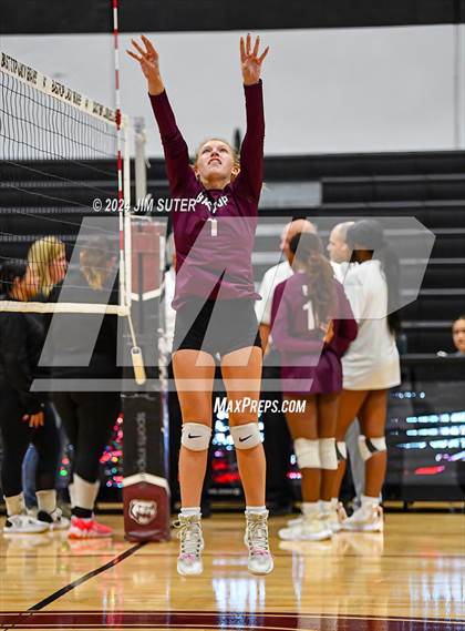 Thumbnail 2 in Bastrop vs Crockett (Austin) photogallery.