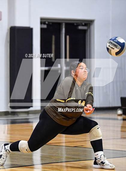 Thumbnail 3 in Bastrop vs Crockett (Austin) photogallery.