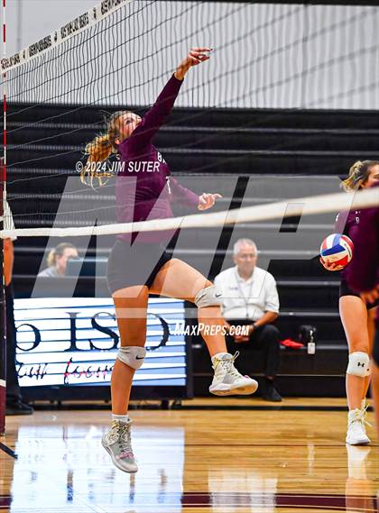 Thumbnail 3 in Bastrop vs Crockett (Austin) photogallery.