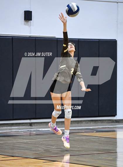 Thumbnail 1 in Bastrop vs Crockett (Austin) photogallery.