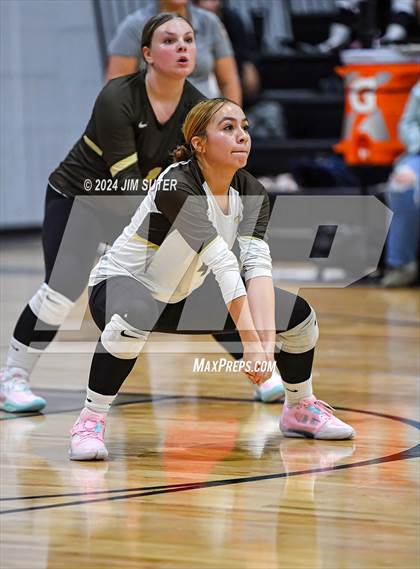 Thumbnail 2 in Bastrop vs Crockett (Austin) photogallery.