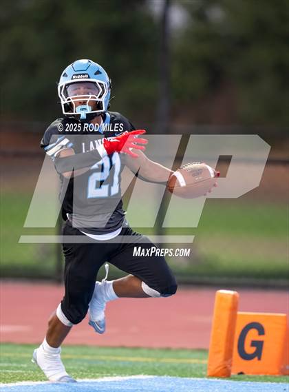 Thumbnail 2 in Archie Williams @ Tennyson photogallery.