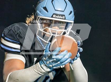 Thumbnail 2 in Archie Williams @ Tennyson photogallery.