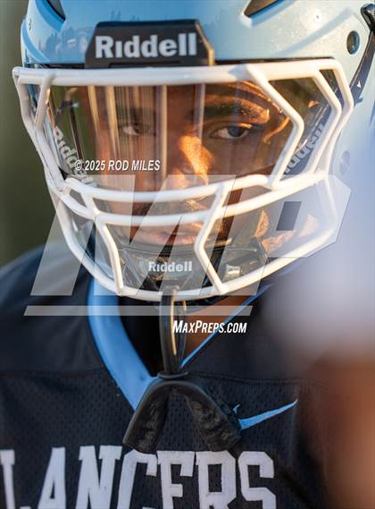 Thumbnail 1 in Archie Williams @ Tennyson photogallery.