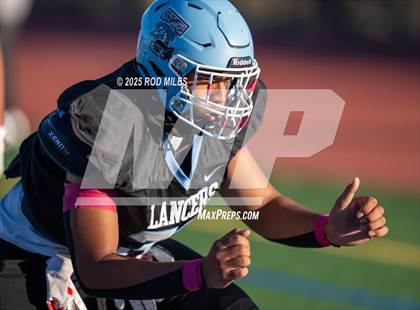 Thumbnail 2 in Archie Williams @ Tennyson photogallery.