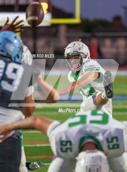 Thumbnail 1 in Archie Williams @ Tennyson photogallery.