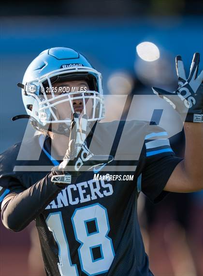 Thumbnail 3 in Archie Williams @ Tennyson photogallery.