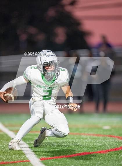 Thumbnail 2 in Archie Williams @ Tennyson photogallery.