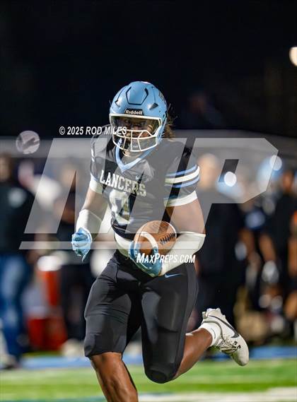 Thumbnail 1 in Archie Williams @ Tennyson photogallery.