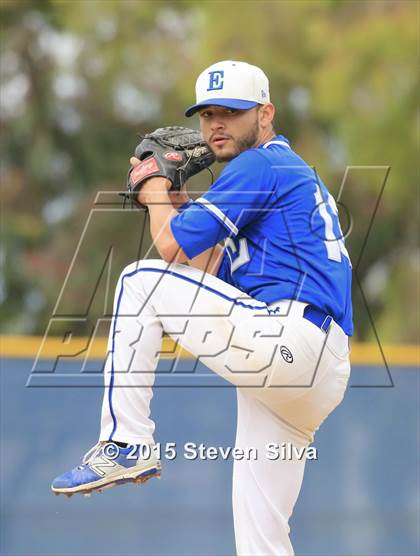Thumbnail 2 in Mater Dei Catholic @ Eastlake photogallery.