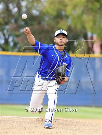Thumbnail 2 in Mater Dei Catholic @ Eastlake photogallery.