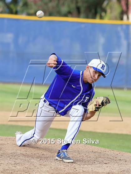 Thumbnail 2 in Mater Dei Catholic @ Eastlake photogallery.